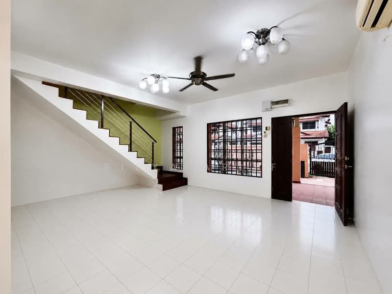 Rumah Berkembar untuk Dijual di Setia Impian (Setia Alam) - BILYA ARIFF - Living Room - PropertyGuru.com.my