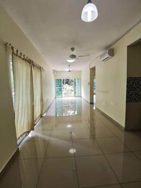 Servis Apartment untuk Dijual di Metropolitan Square - Raymond Tan - Living Room - PropertyGuru.com.my