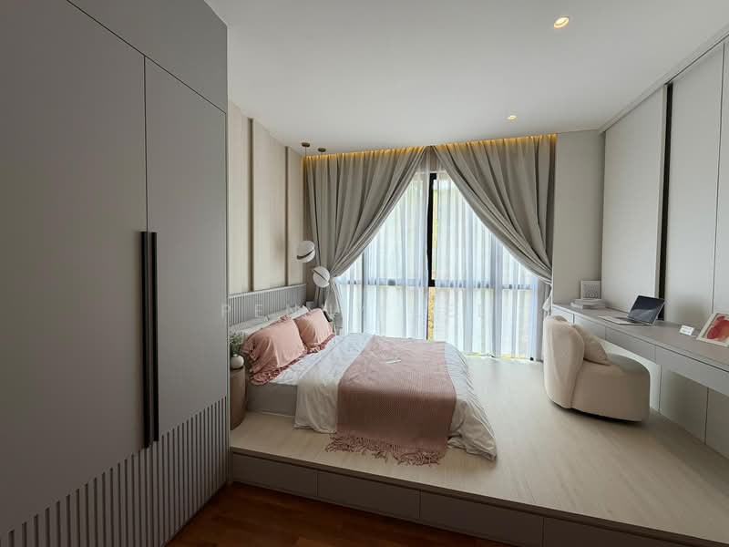 Semi-Detached House for Sale in Austin Crest (Johor Bahru) - Penny Lee - Bedroom - PropertyGuru.com.my