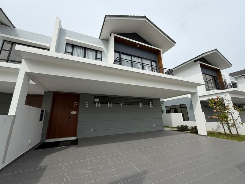 Semi-Detached House for Sale in Austin Crest (Johor Bahru) - Penny Lee - Exterior - PropertyGuru.com.my