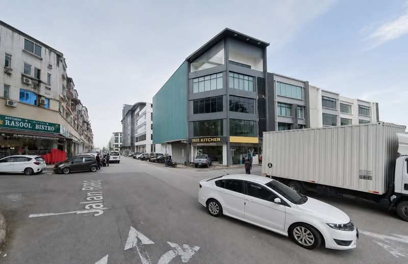 Shop / Office for Rent in Bandar Bukit Puchong 2 (Puchong) - Chris Tye - Exterior - PropertyGuru.com.my