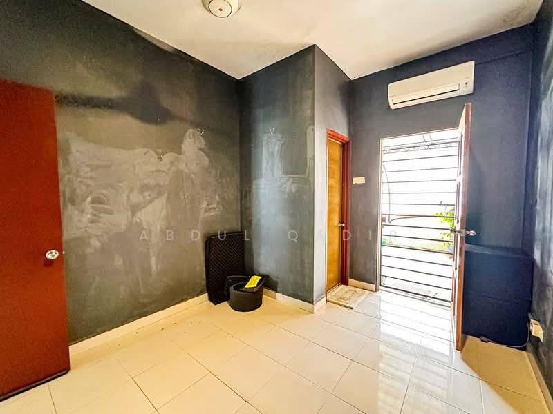 Rumah Teres 2 Tingkat untuk Dijual di Semenyih (Selangor) - Abdul Qadir - PropertyGuru.com.my