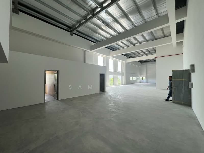 Detached Factory for Rent in Eco Business Park V (Puncak Alam) - Sam Tan - Interior - PropertyGuru.com.my