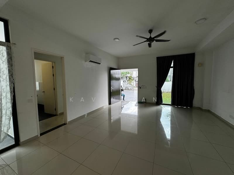 Cluster House for Sale in Kota Masai (Pasir Gudang) - Kavin Tan - Living Room - PropertyGuru.com.my