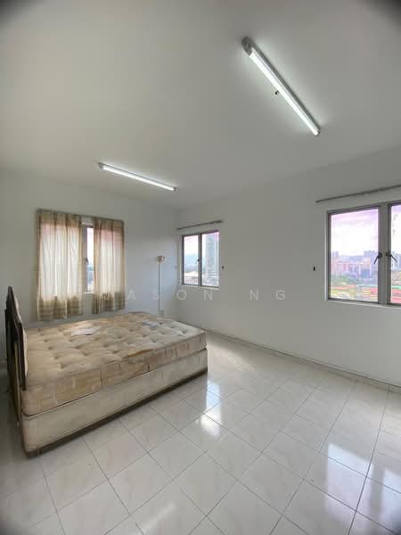 Kondominium untuk Disewa di Sri Intan 1 - Jason Ng - Bedroom - PropertyGuru.com.my