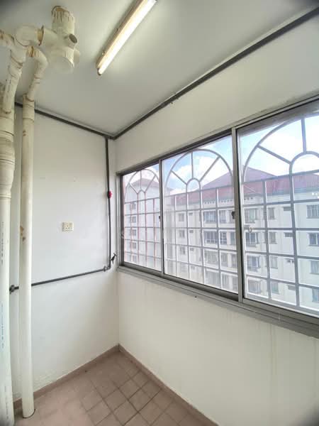 Kondominium untuk Disewa di Sri Intan 1 - Jason Ng - Balcony - PropertyGuru.com.my