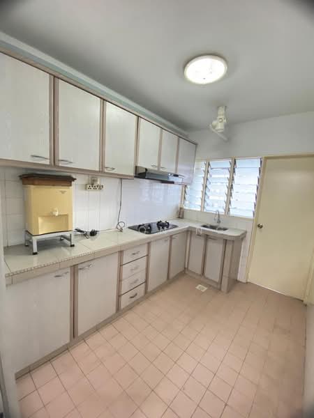 Kondominium untuk Disewa di Sri Intan 1 - Jason Ng - Kitchen - PropertyGuru.com.my