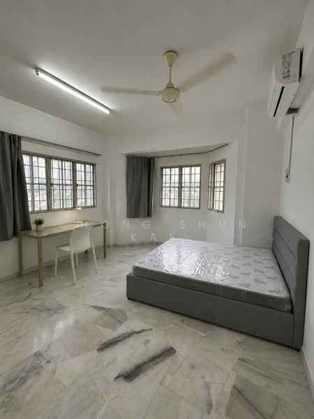 Kondominium untuk Disewa di Meadow Park 3 - Chong Shun Kae - Bedroom - PropertyGuru.com.my