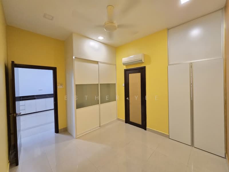 Semi-Detached House for Sale in Bukit Sungai Long (Bandar Sungai Long) - Esther Yee - Bedroom - PropertyGuru.com.my