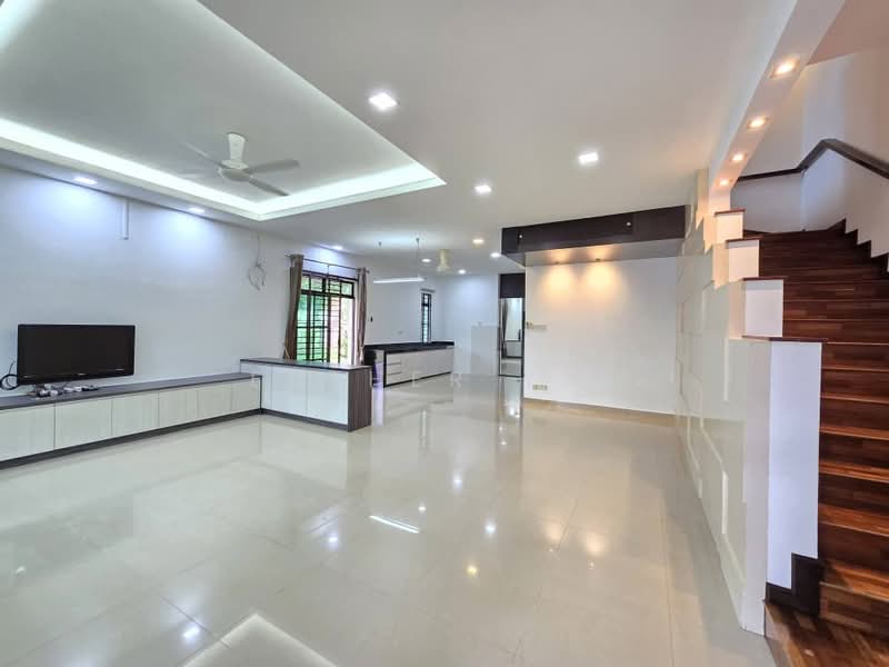 Semi-Detached House for Sale in Bukit Sungai Long (Bandar Sungai Long) - Esther Yee - Living Room - PropertyGuru.com.my