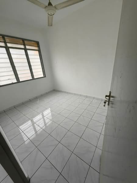 Rumah Flat untuk Disewa di Flat Taman Perling - June Teo - PropertyGuru.com.my