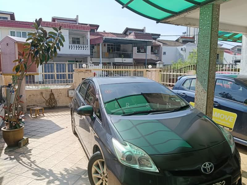 2-storey Terraced House for Sale in Taman Overseas Union (Taman Oug) (Jalan Klang Lama (Old Klang Road)) - Denver Sin - Exterior - PropertyGuru.com.my