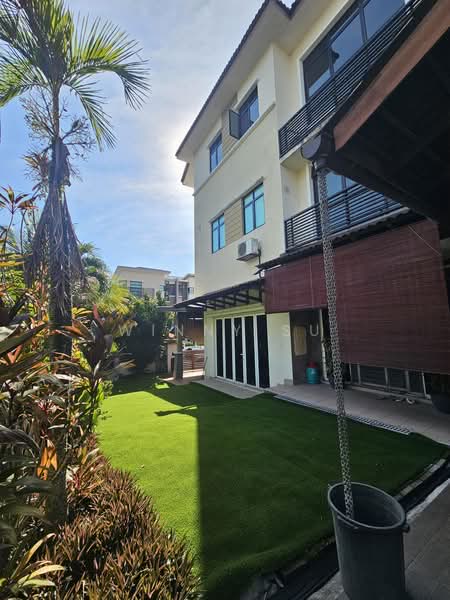 Semi-Detached House for Sale in Bukit Jelutong (Shah Alam) - Winny Su - Exterior - PropertyGuru.com.my