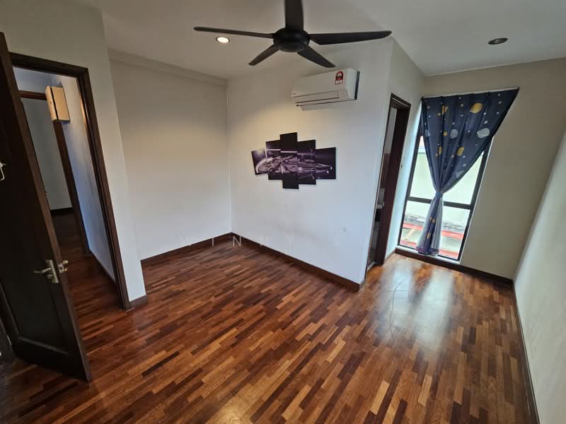 Rumah Berkembar untuk Dijual di Bukit Jelutong (Shah Alam) - Winny Su - PropertyGuru.com.my