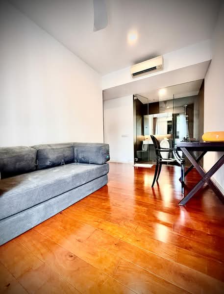 Kondominium untuk Disewa di Shorefront Residences - Jeanette Hee - Living Room - PropertyGuru.com.my