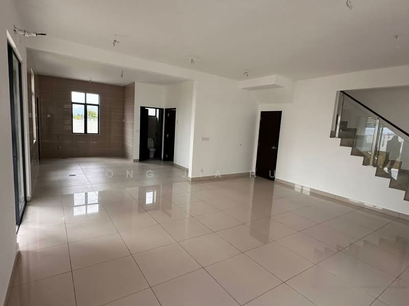 2-storey Terraced House for Sale in Seremban (Negeri Sembilan) - Ong Jia Hui - Living Room - PropertyGuru.com.my
