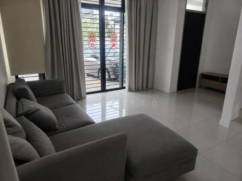 Terraced House for Rent in Bandar Dato Onn (Tebrau) - June Teo - Living Room - PropertyGuru.com.my