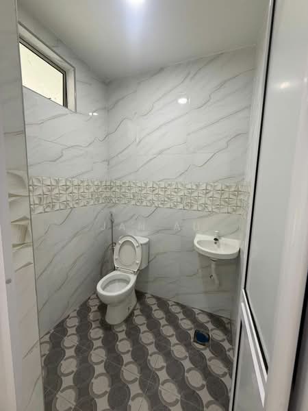 1-storey Terraced House for Sale in Taman Puteri Wangsa (Ulu Tiram) - JAN AU - Bathroom - PropertyGuru.com.my