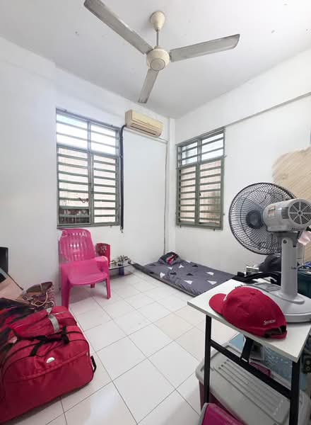 Pangsapuri untuk Dijual di Mawar - Carson Ang - Bedroom - PropertyGuru.com.my