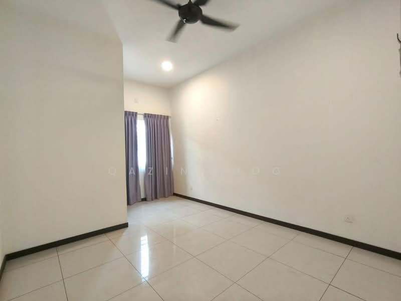 Rumah Teres 2 Tingkat untuk Dijual di Desa Lang Damai (Ipoh) - Qazin Khoo - Living Room - PropertyGuru.com.my
