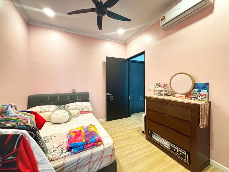 Rumah Teres 3 Tingkat untuk Dijual di Bandar Rinching (Semenyih) - Firdaus Husin - PropertyGuru.com.my