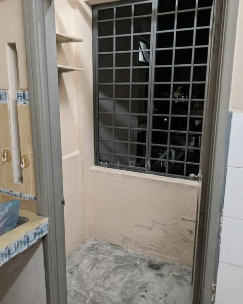Condominium for Rent at Indah Condominium - JUMIDAH (JUE) - Interior - PropertyGuru.com.my