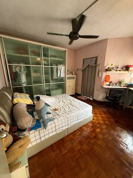 Apartment for Sale at Taman Sri Endah Apartment - Regina Yew - Bedroom - PropertyGuru.com.my