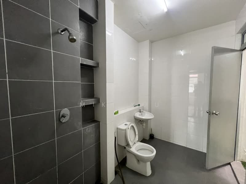 2-storey Terraced House for Rent in Bandar Rimbayu (Telok Panglima Garang) - Miki You - Bathroom - PropertyGuru.com.my