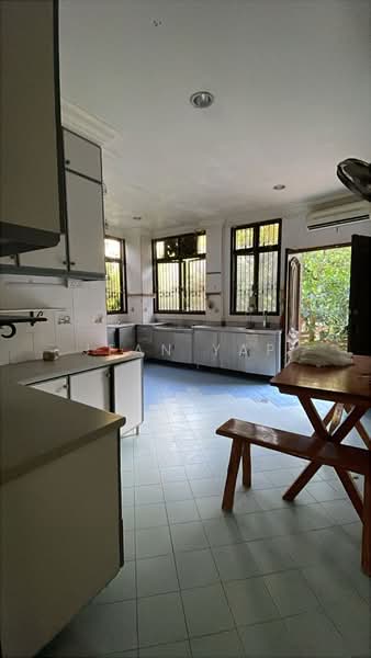 Bungalow for Rent in Senai (Johor) - Jean Yap - Kitchen - PropertyGuru.com.my
