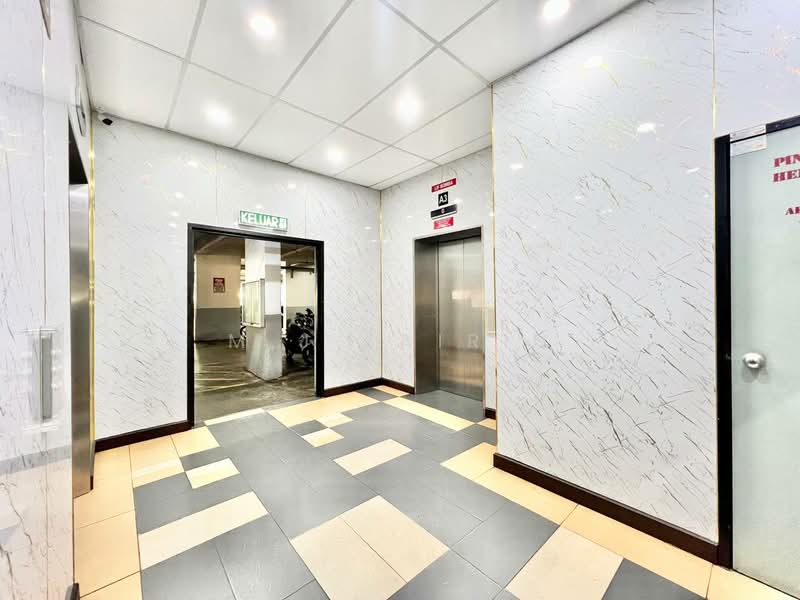 Pangsapuri untuk Dijual di Pangsapuri Mawar - M.J Zairin - Entrance - PropertyGuru.com.my