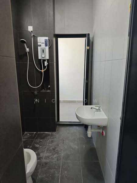 Rumah Teres 2 Tingkat untuk Disewa di Setia Eco Cascadia (Tebrau) - Nick Low - Bathroom - PropertyGuru.com.my