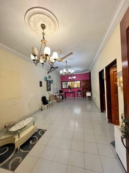Rumah Teres 1 Tingkat untuk Dijual di Taman Daya (Johor Bahru) - Mohd Faez - Living Room - PropertyGuru.com.my