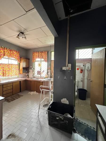 Rumah Teres 1 Tingkat untuk Dijual di Taman Daya (Johor Bahru) - Mohd Faez - Kitchen - PropertyGuru.com.my