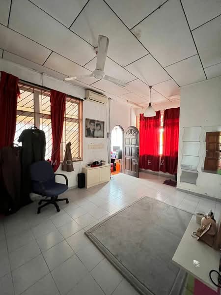 Rumah Teres 1 Tingkat untuk Dijual di Taman Daya (Johor Bahru) - Mohd Faez - Living Room - PropertyGuru.com.my