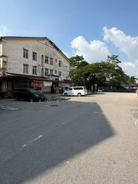 Shop for Sale in Bandar Pulai Jaya (Kulai) - Zack Chow - Exterior - PropertyGuru.com.my
