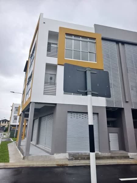 Shop / Office for Rent in Taman Molek (Johor Bahru) - Rayna Pang - PropertyGuru.com.my