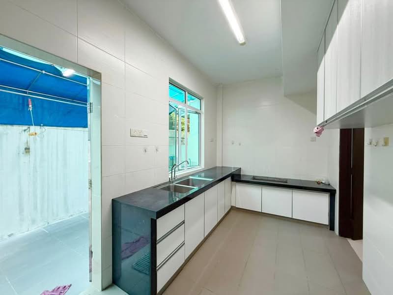 Bungalow for Sale in Jelutong (Penang) - Ashley Lim - Kitchen - PropertyGuru.com.my