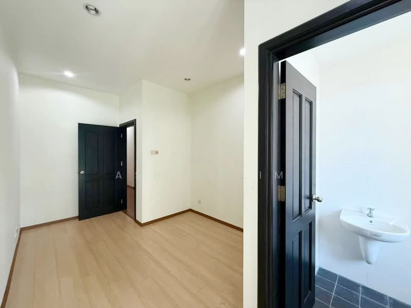 Bungalow for Sale in Jelutong (Penang) - Ashley Lim - PropertyGuru.com.my