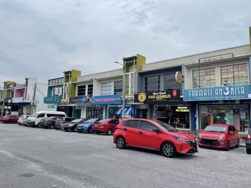 Shop / Office for Rent in Puncak Alam (Selangor) - Golden Wong - Exterior - PropertyGuru.com.my