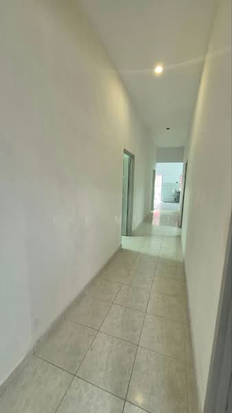 Bungalow for Sale in Menglembu (Perak) - Lee Muzi - Corridor - PropertyGuru.com.my