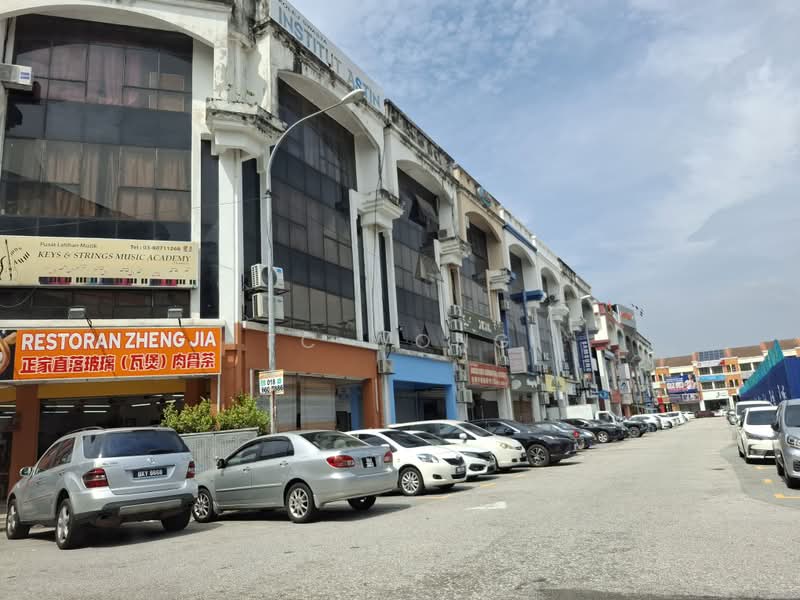 Kedai / Pejabat untuk Dijual di BANDAR PUCHONG JAYA (Puchong) - FC Wong - Exterior - PropertyGuru.com.my