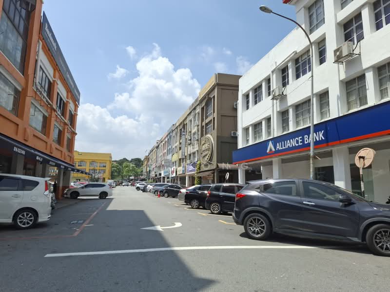 Kedai / Pejabat untuk Dijual di BANDAR PUCHONG JAYA (Puchong) - FC Wong - Exterior - PropertyGuru.com.my