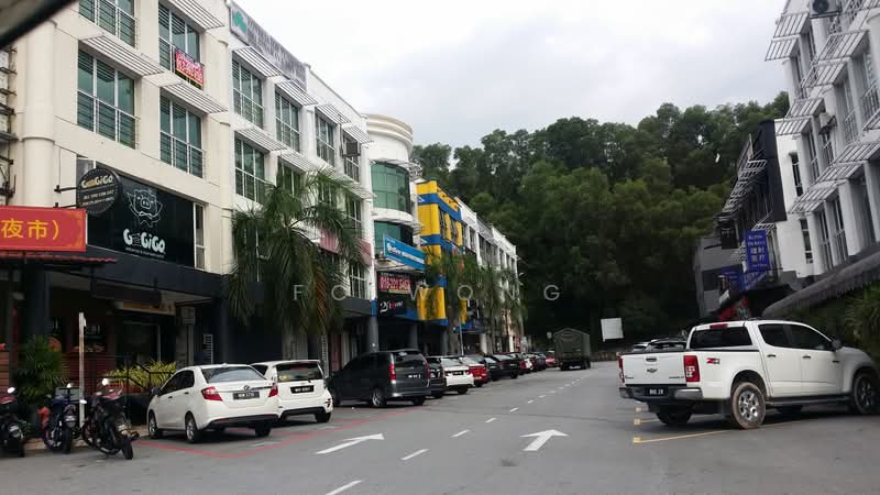 Shop / Office for Sale in Bandar Puteri Puchong (Puchong) - FC Wong - Exterior - PropertyGuru.com.my
