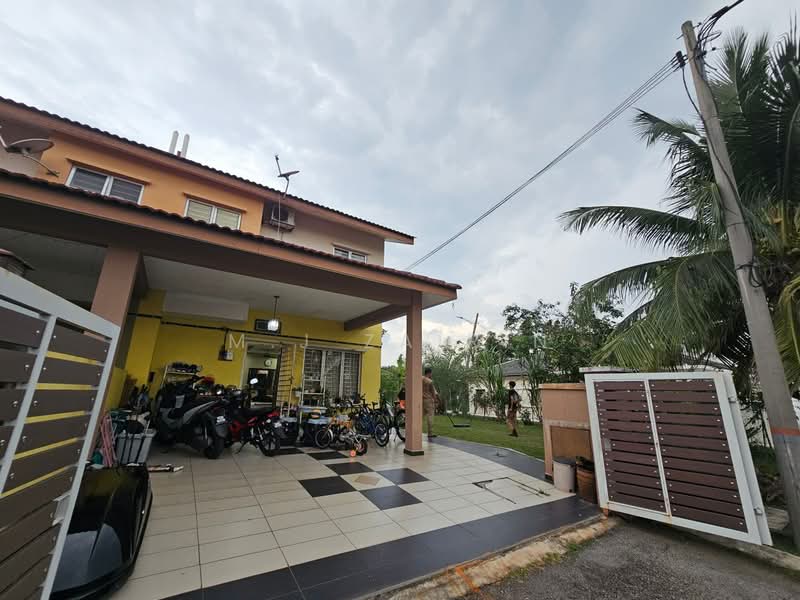 2-storey Terraced House for Sale in Sepang (Selangor) - M.J Zairin - Exterior - PropertyGuru.com.my