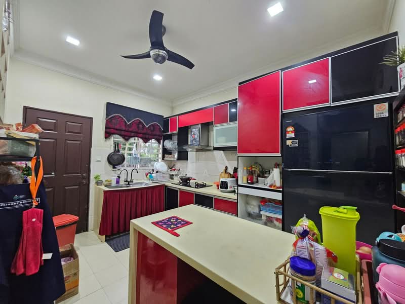 2-storey Terraced House for Sale in Sepang (Selangor) - M.J Zairin - Kitchen - PropertyGuru.com.my