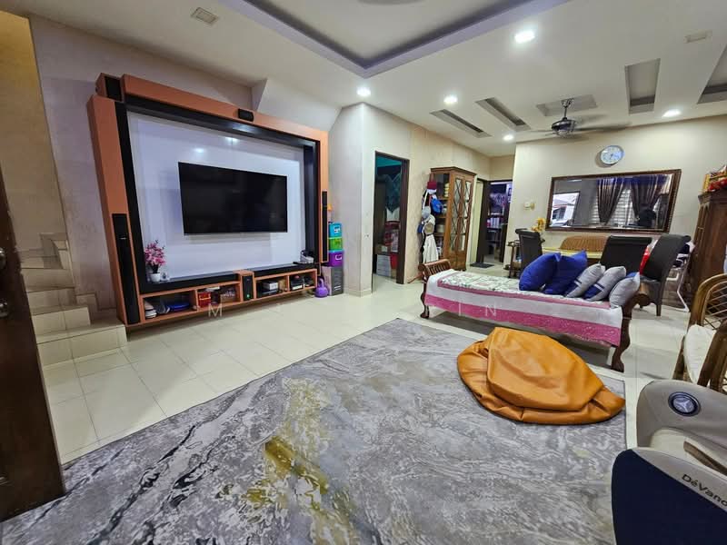 2-storey Terraced House for Sale in Sepang (Selangor) - M.J Zairin - Living Room - PropertyGuru.com.my