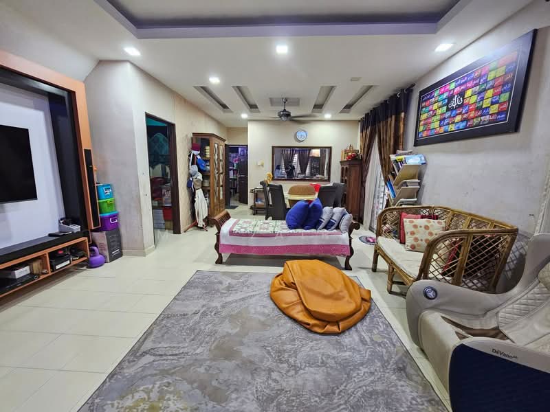 2-storey Terraced House for Sale in Sepang (Selangor) - M.J Zairin - Living Room - PropertyGuru.com.my