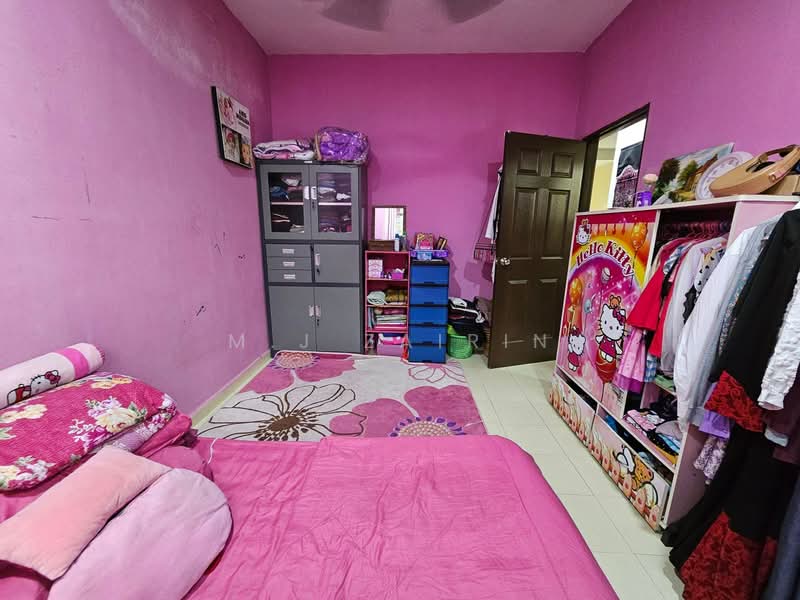 2-storey Terraced House for Sale in Sepang (Selangor) - M.J Zairin - Bedroom - PropertyGuru.com.my