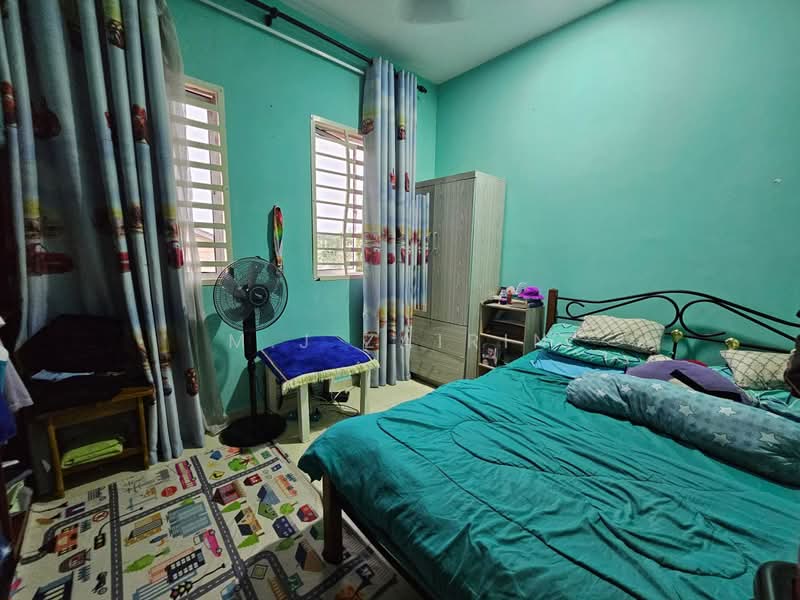 2-storey Terraced House for Sale in Sepang (Selangor) - M.J Zairin - Bedroom - PropertyGuru.com.my