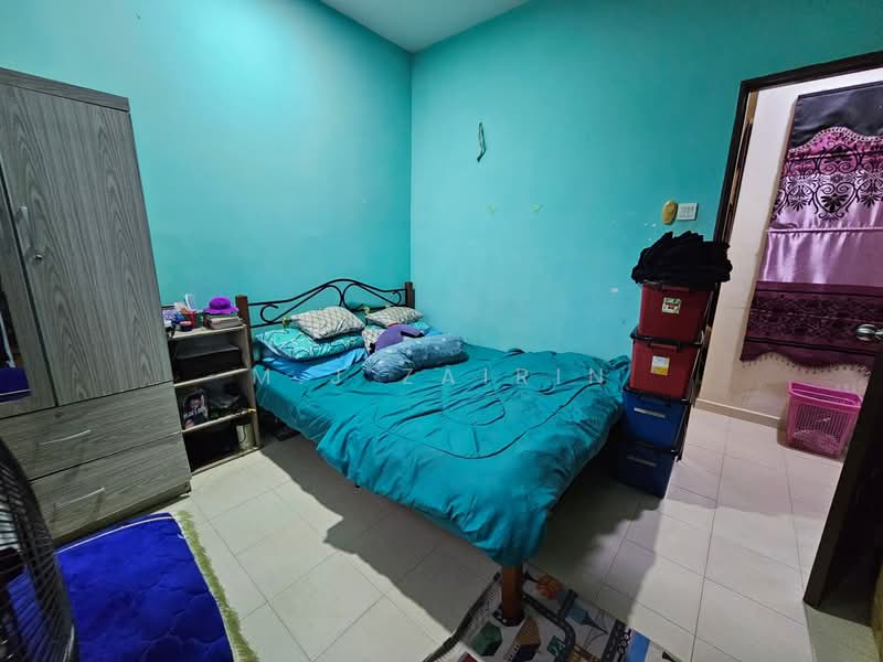 2-storey Terraced House for Sale in Sepang (Selangor) - M.J Zairin - Bedroom - PropertyGuru.com.my